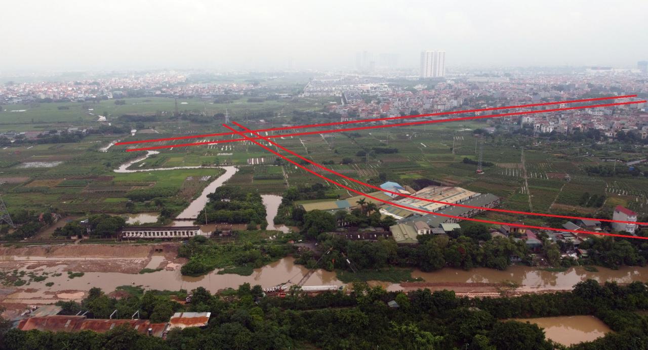 Sau khi giao cắt với đường Lê Quang Đạo kéo dài, tuyến kết thúc ở cuối ngõ 164 Ỷ La.